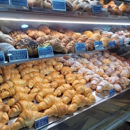 Konukevi Labienbi' *